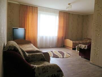 Фото Апартаменты Apartment on Dovatora 8a г. Slonim 2